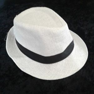 Mens Lightweight White Hat w/Blk Band SZ 7 1/4